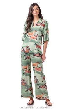 Double D Ranchwear Wild Horses Top