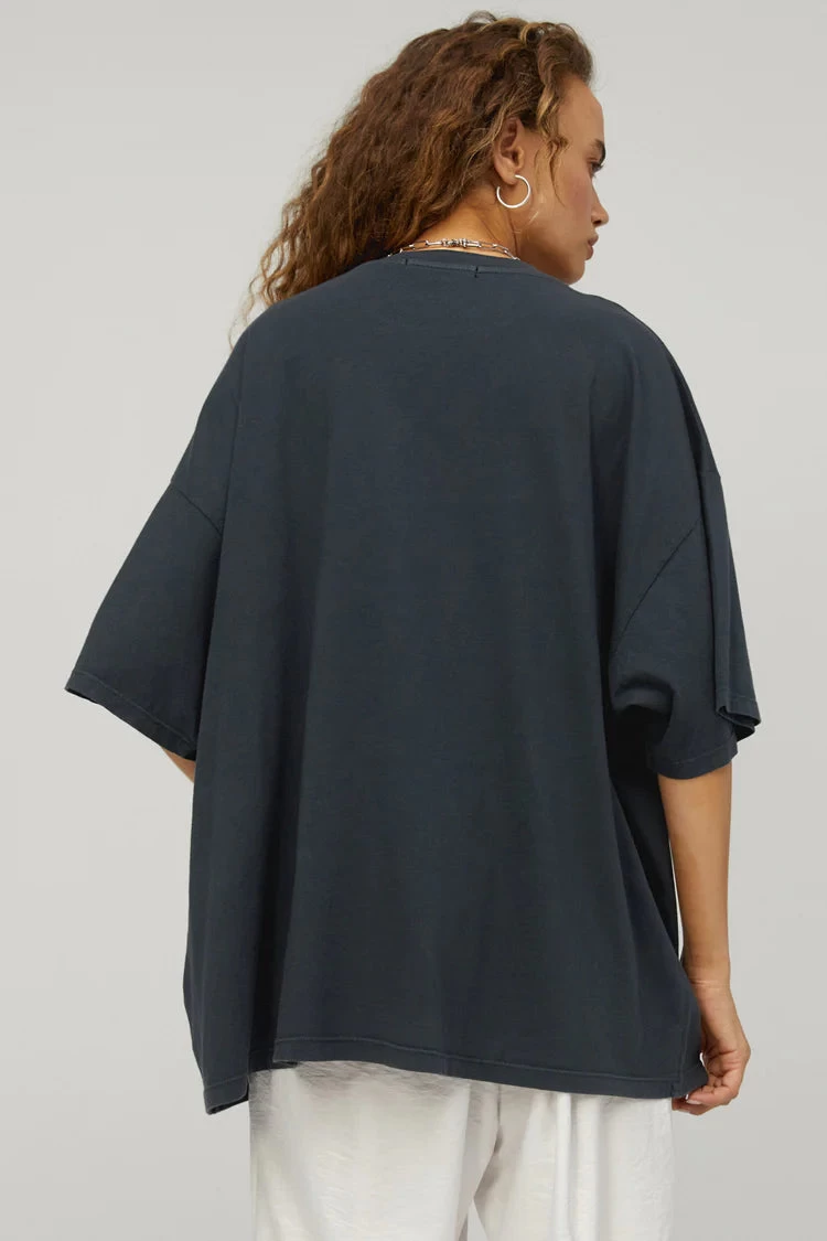 Shania Lets Go Girls OS Tee Vintage Black - Image 2