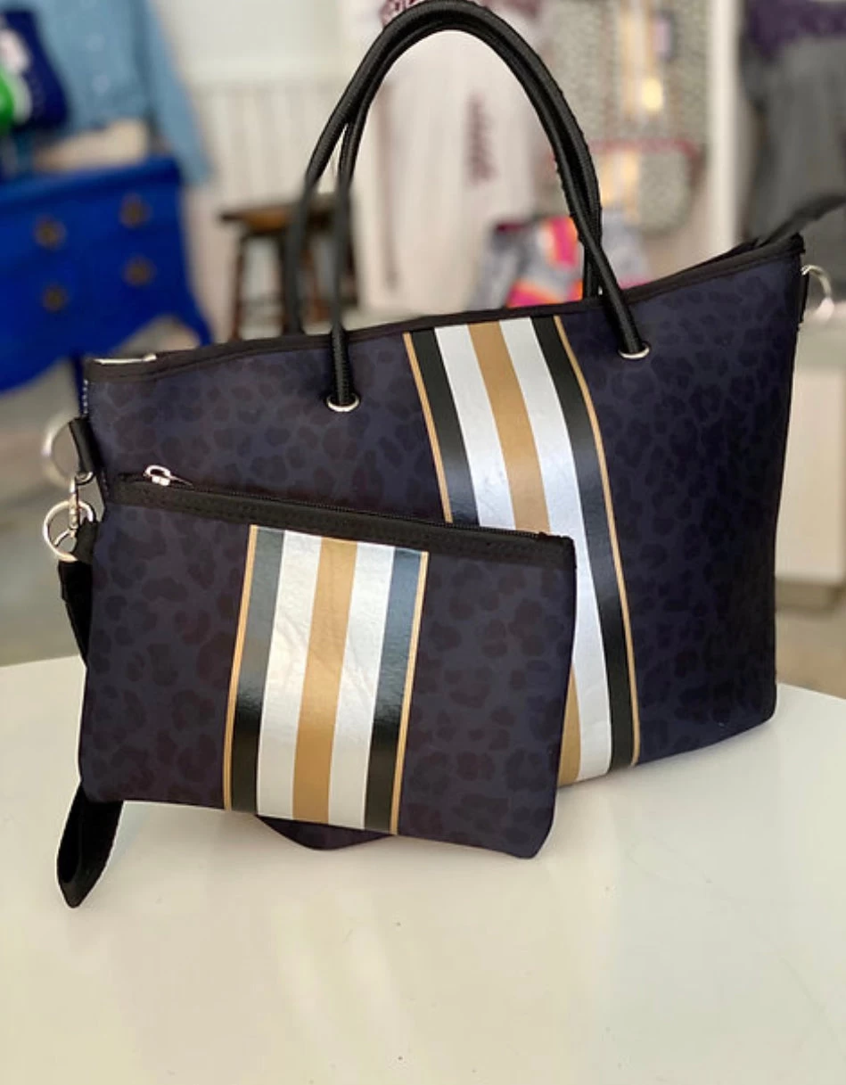 Taylor Gray Lizzy Mini Tote With Wristlet Neoprene 3 Taylor Gray Lizzy Mini Tote With Wristlet Neoprene